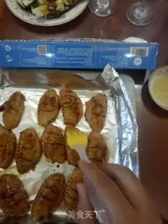 Make Honey-cooked chicken wings step 3