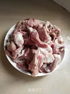Make The yellow-haired party in red-tree bone soup step 2