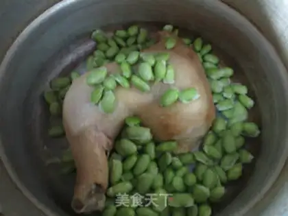 Make Frozen mushroom chicken leg soup step 2