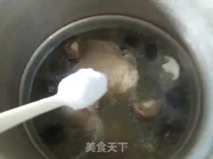 Make Frozen mushroom chicken leg soup step 7