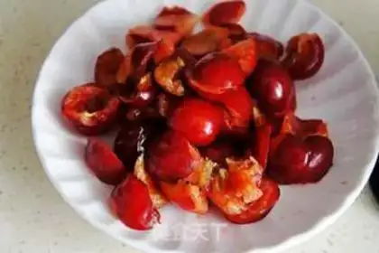 Make Cherry yogurt step 2