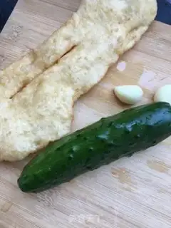 Make A cucumber with noodles step 0