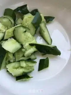 Make A cucumber with noodles step 2