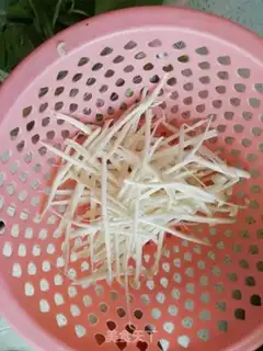 Make The soup of the Western Red Flower step 1