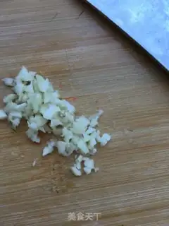 Make A cucumber with noodles step 4