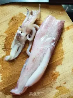 Make Silver sprouts with fresh squid step 0