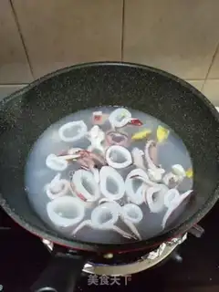 Make Silver sprouts with fresh squid step 3