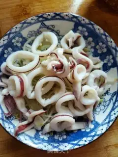 Make Silver sprouts with fresh squid step 4