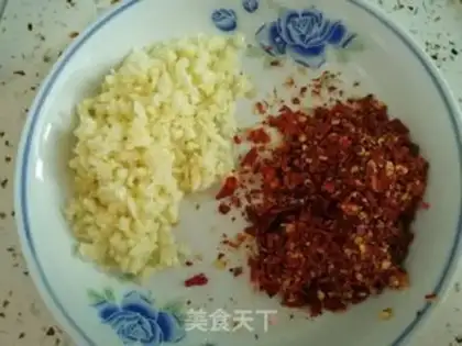 Make Chili fried eggs step 0