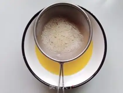 Make Silver fish steamed eggs step 4