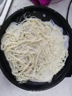 Make Noodle sesame pancakes step 5