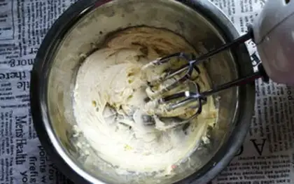 Make Cream chocolate mooncake step 4
