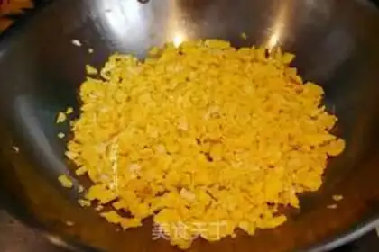 Make Pumpkin eggs step 2