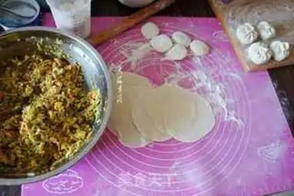 Make Pumpkin eggs step 5