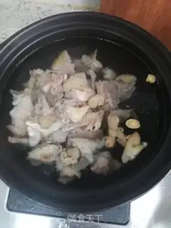 Make Chicken lumber soup step 1