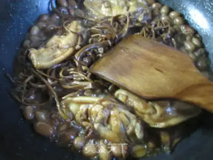 Make The tea, mushrooms, peanuts step 11