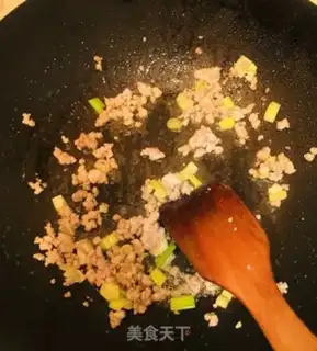 Make Pork fan cabbage step 3
