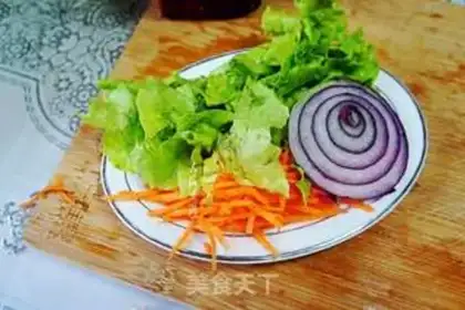 Make Quickie ham and vegetables sandwich step 1