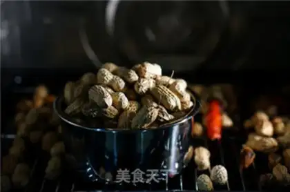 Make Garlic peanuts step 10