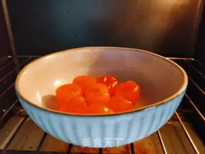 Make A yellow-haired moon cake step 1