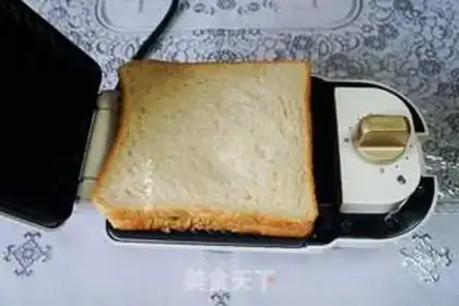 Make Quickie ham and vegetables sandwich step 4
