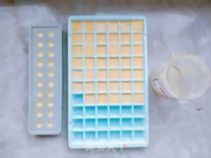 Make A yellow-haired moon cake step 4