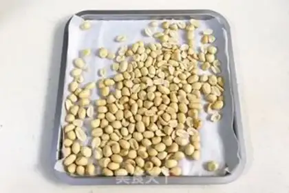 Make Peanut gravy step 0