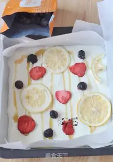 Make Fruit-cream yogurt brick step 4