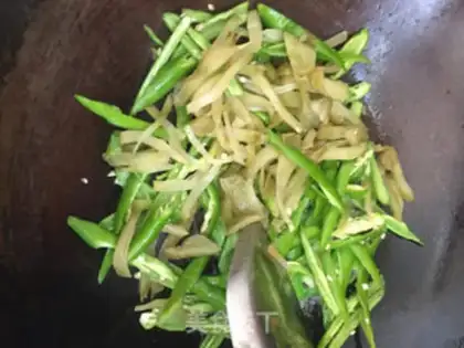 Make Squeeze and chili step 1