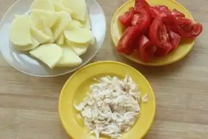 Make Tomato potato shrimp soup step 0