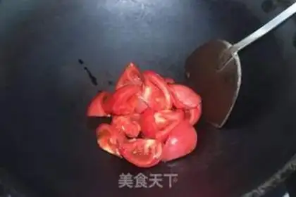 Make Tomato potato shrimp soup step 2