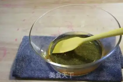 Make A broad black sesame lunar pie step 3