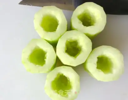 Make Fresh shrimp cucumber step 1