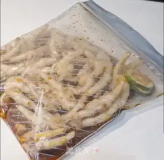 Make Korean hot chicken claws step 8