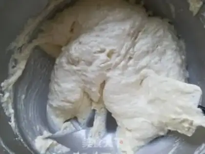 Make Cuckoo-Hoff lemon cake step 5