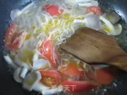 Make Soo-jeong-goo rice noodles step 3