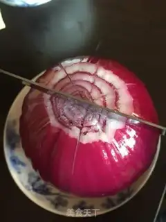 Make Onion Lotus step 1