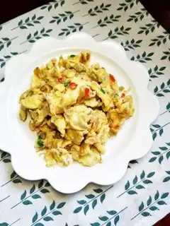 Make Shrimp skin fried eggs step 6