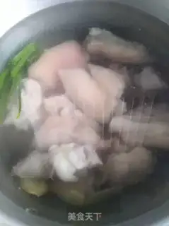 Make Pork hoof and peanut butter step 4