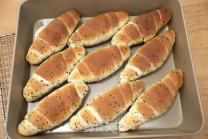 Make Black Sesame Roast Bread step 13