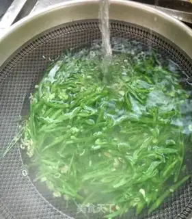 Make Flower fried lentils step 6