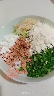 Make Smelt ham breakfast step 1