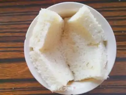 Make Fruit toast step 1