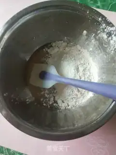 Make Rose Cloud Leg Mooncake step 2