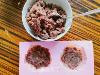 Make Peas and moon cakes step 4