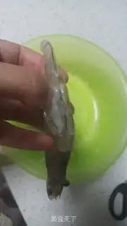 Make Crystal shrimp dumplings step 1