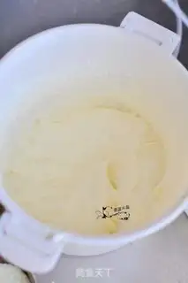 Make Strawberry cream cups step 6