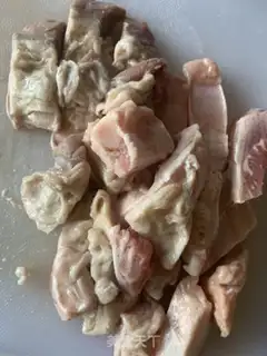Make The radish stew step 1