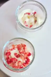 Make Strawberry cream cups step 9