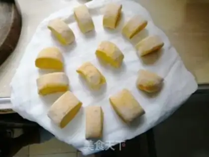 Make Pumpkin buns step 7